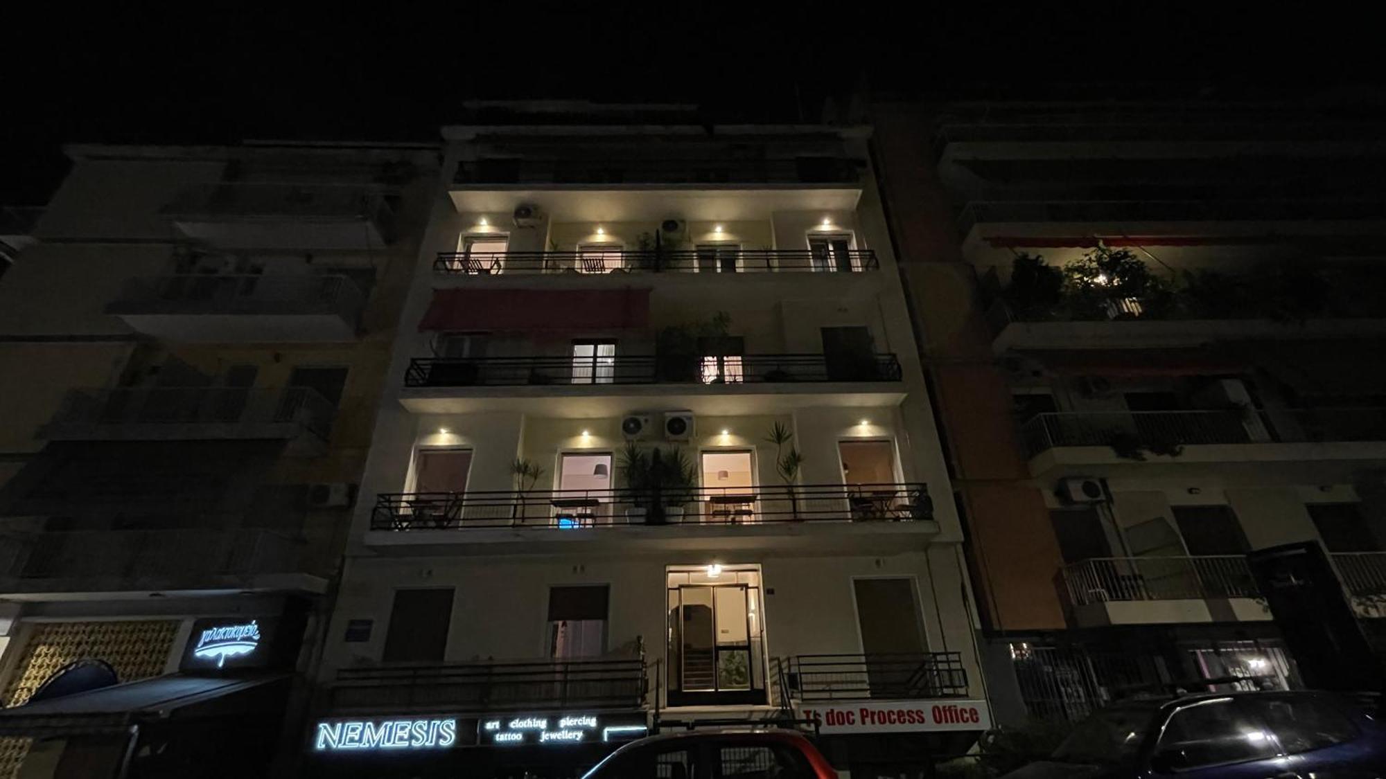 4 Newly Renovated Charming Apartments Steps From Panormou Metro Station Афины Экстерьер фото